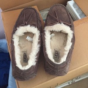 brown ugg moccasins