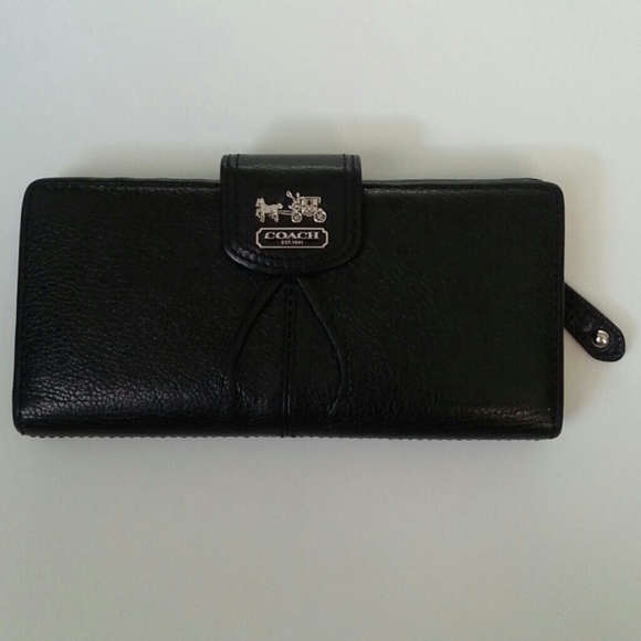 Coach Wallet - Picture 4 of 4