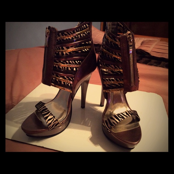 Funky Zip-Up Heels ⚡️💥