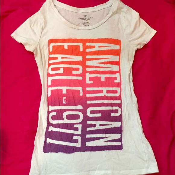 American Eagle Tshirt