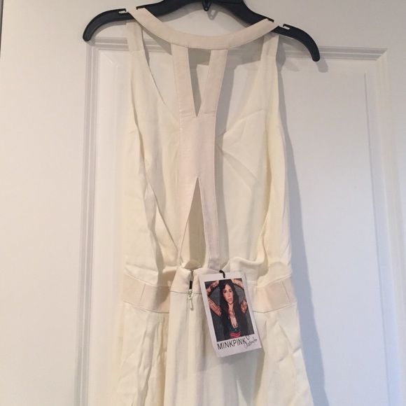 ✨HP✨Minkpink Edge of Glory Maxi dress - Picture 4 of 4