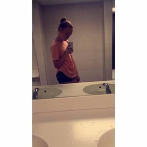 Meet your Posher, Jade