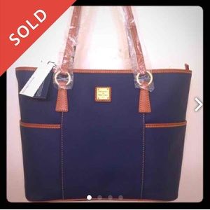 NWT Dooney & Bourke Large Tote Bag