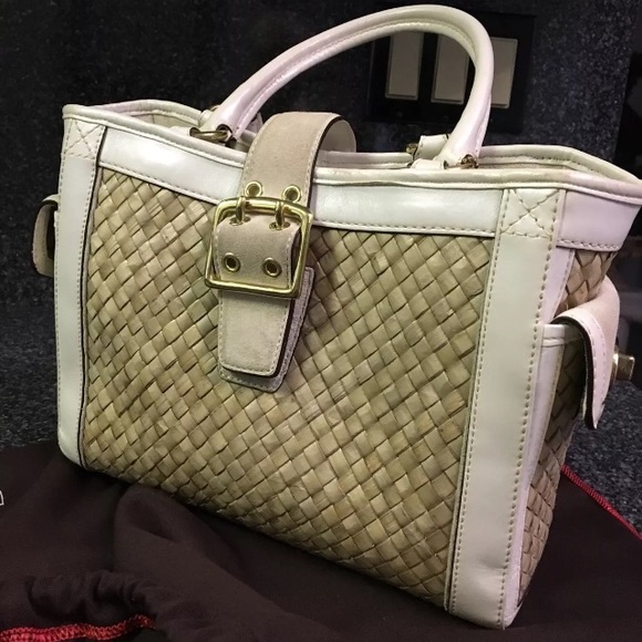 Cream Coach bag