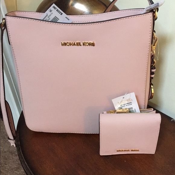 ๐บ๐NWT Michael Kors Pink Set Purse & Wallet๐บ - Picture 2 of 4