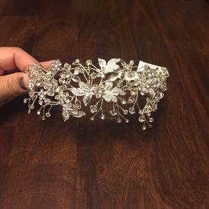 New Silver head piece- never used