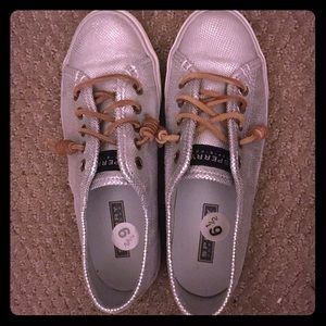 Sperrys top sliders silver