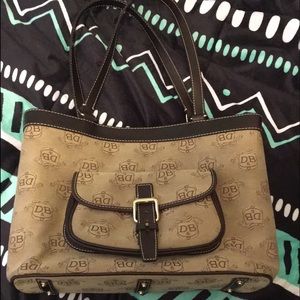 Dooney & Bourke