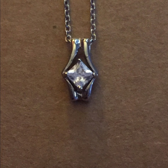 Necklace - Picture 2 of 3