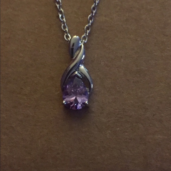 Necklace - Picture 2 of 3