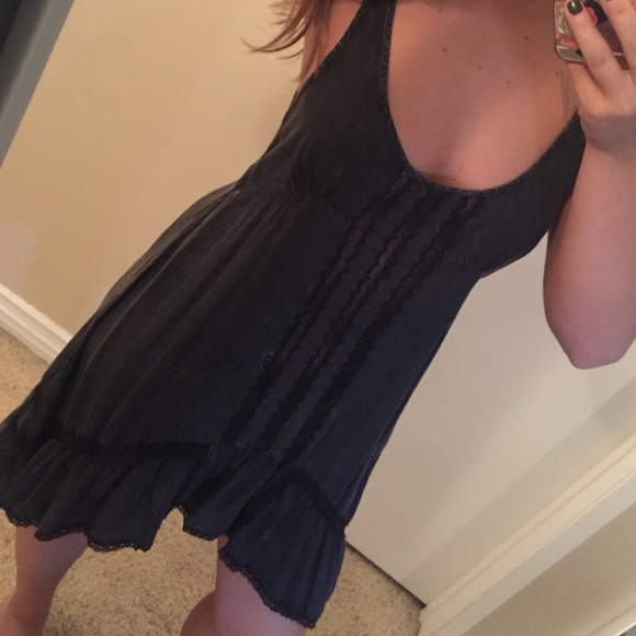 Free People XS NWOT Grey/Blk Hi Low Slip with Lace