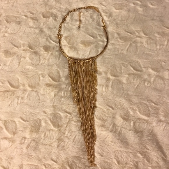 Gold fashion necklace