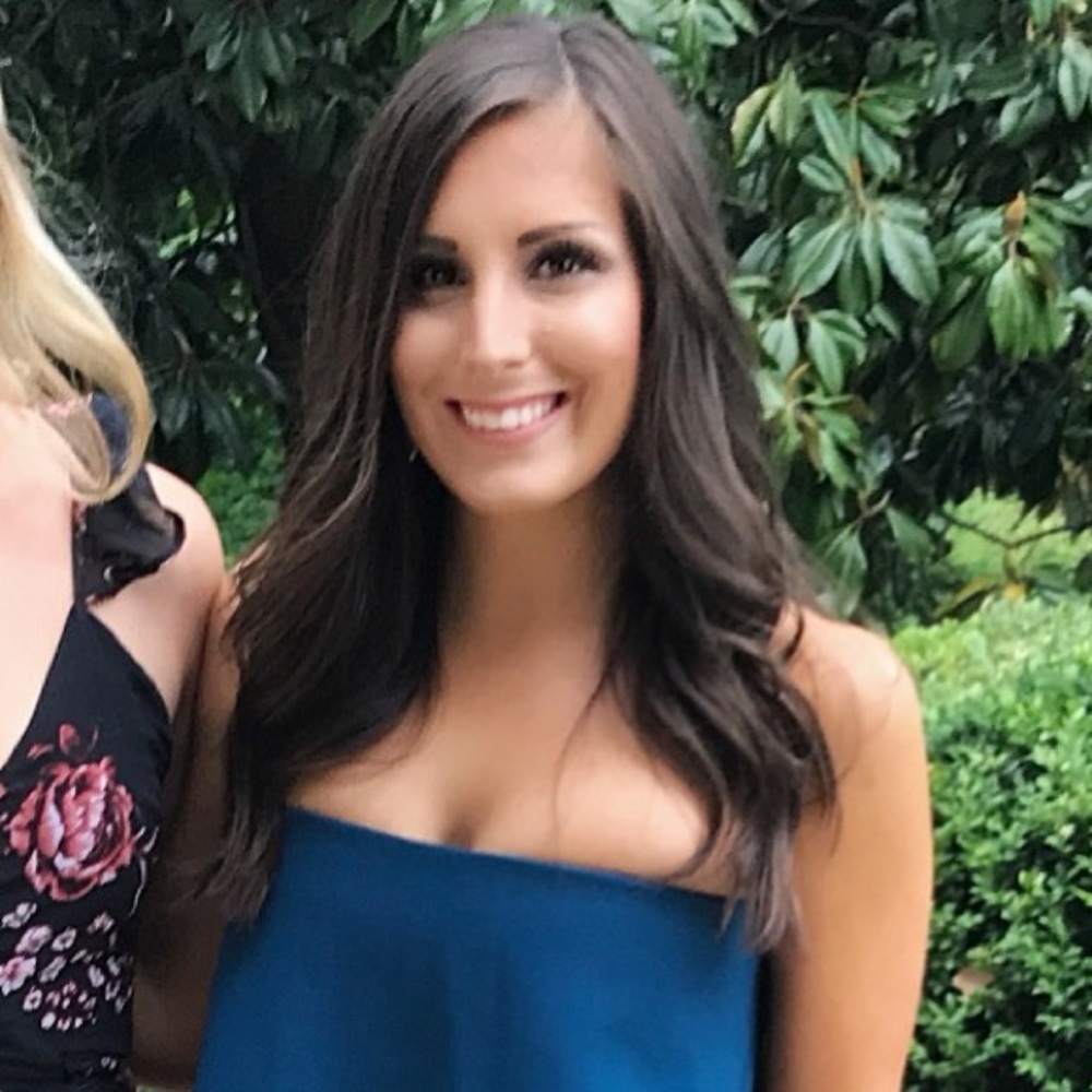 Meet your Posher, Becca