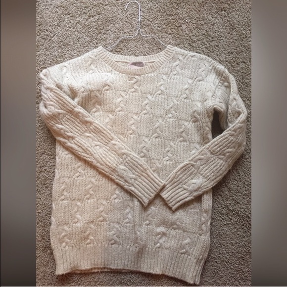 Cute Oversized sweater from Forever21 ✨💗 - Picture 2 of 4