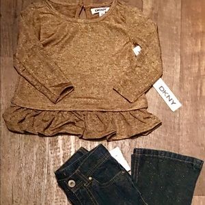 🌟SOLD!🌟 DKNY Gold & Black Top