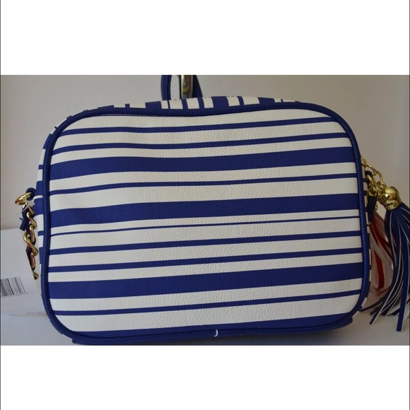 Betsey Johnson Crossbody Navy Camera Bag - Picture 2 of 4