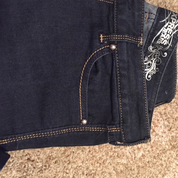 Express Stella low rise Flare Jean - Picture 2 of 3