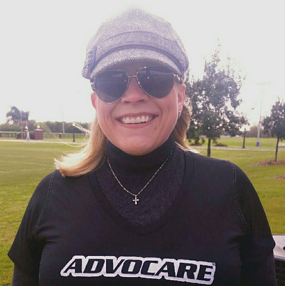 Meet your Posher, Mikala - Picture 1 of 1