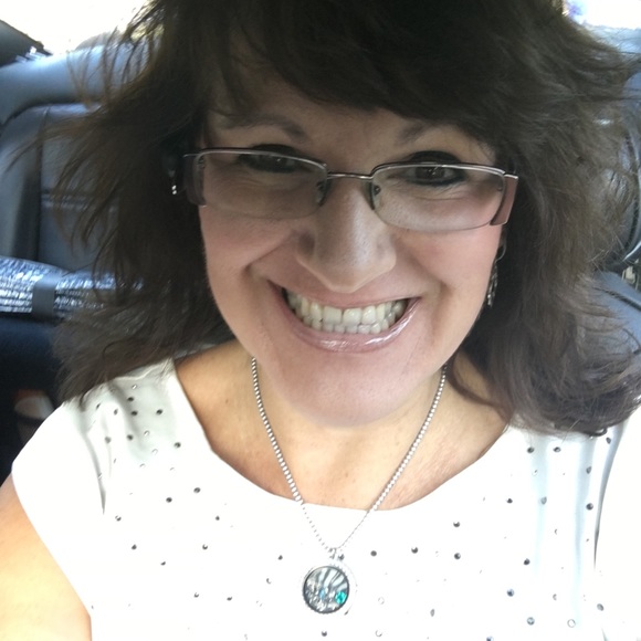 Meet your Posher, Billie - Picture 1 of 1