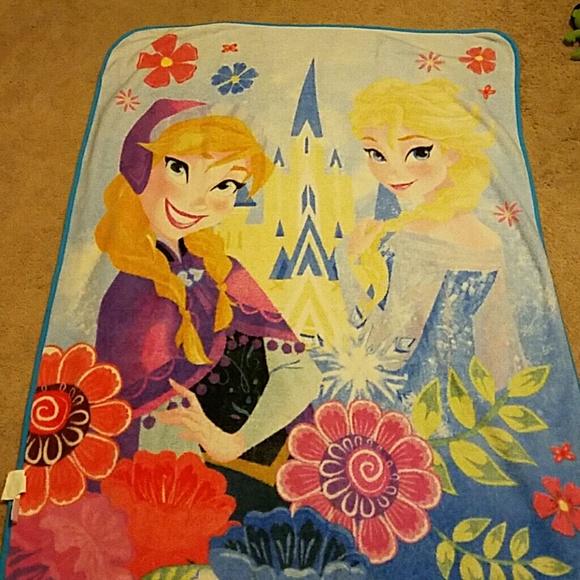 Disney Frozen Blanket