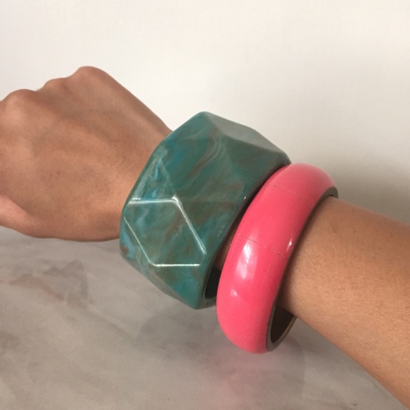 JADE GREEN BANGLE ONLY