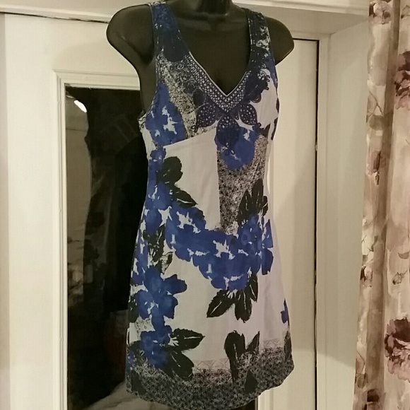 Free People Size 4 fitted dress/shirt