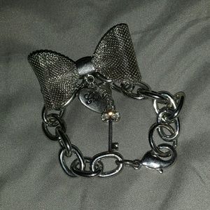 guess bracelet!  in great condition, used once!