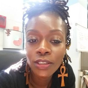 Meet your Posher, Simone