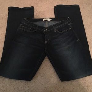Abercrombie Jeans.