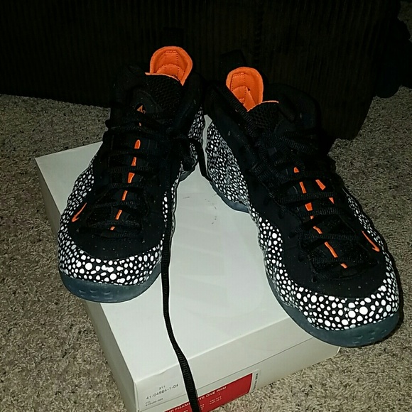 Nike air foamposite Safari's