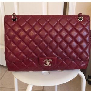 🎀🎀SOLD!!!🎀🎀Chanel maxi caviar flap