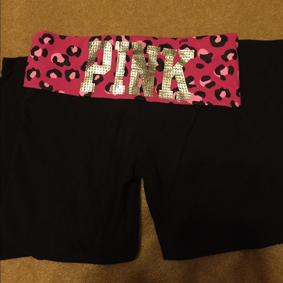PINK crop yoga pants