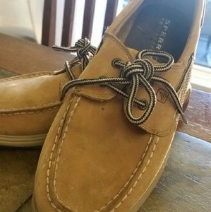Sperry boat shoes