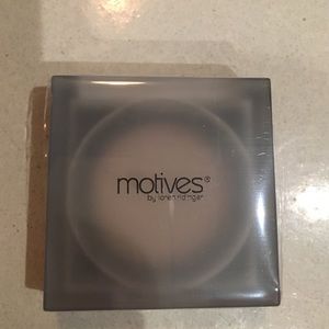 Motives Bedroom Eyes Eyeshadow