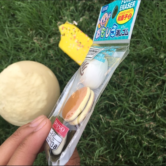 Defected Squishy & Eraser Bundle👅 - Picture 2 of 4