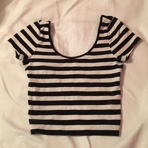 black and white crop top