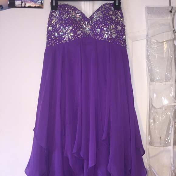 XSCAPE Homecoming or Prom dress