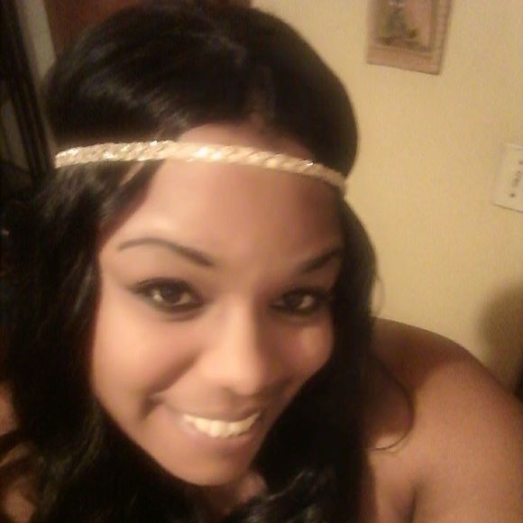 Meet your Posher, Tiffany