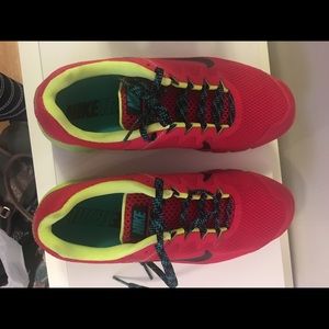 New Nike hiking sneakers