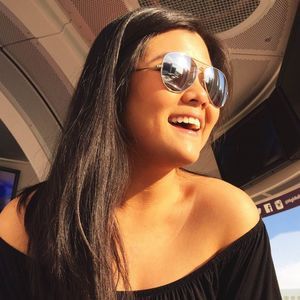 Meet your Posher, Monica