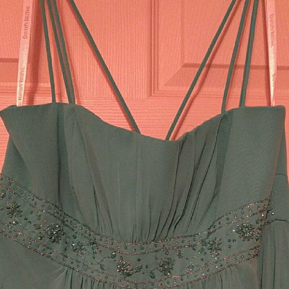 Elegant Prom Dress - Picture 2 of 4