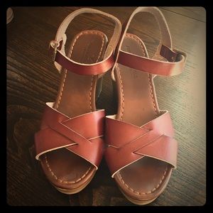 Wedge sandals