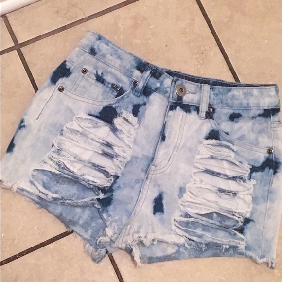❗️SUMMER SALE ❗️Distressed Blue Jean Shorts