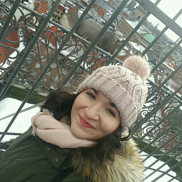 Meet your Posher, Sharleen - Picture 4 of 6