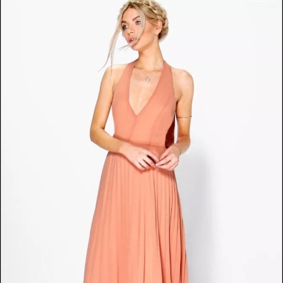 Boohoo peach/ pink maxi dress size 4 NWT