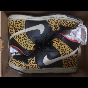 Nike cheetah dunks