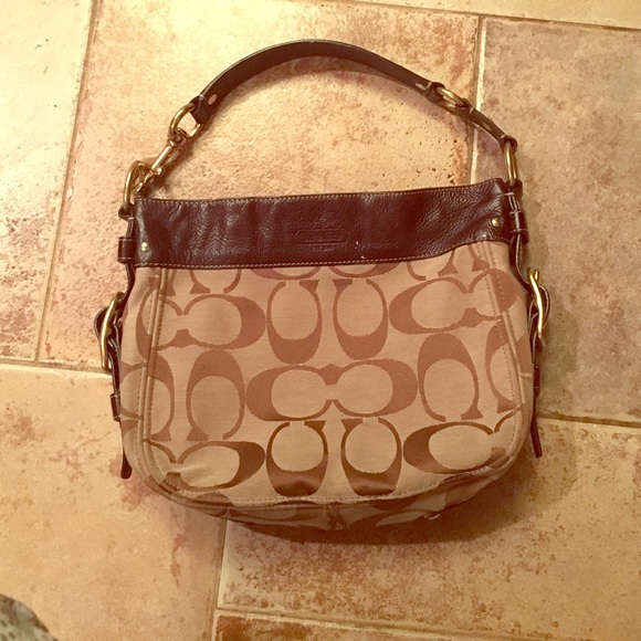 Coach Handbags - Coach Zoe Hobo
