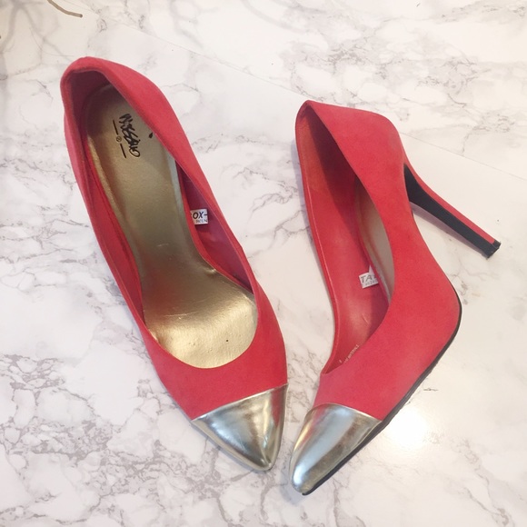 Redish/ orange cap toe heels🔥