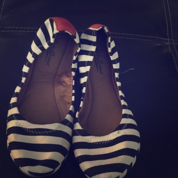 Lucky brand flats QUICK SALE  3 hours!