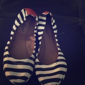 Lucky brand flats QUICK SALE  3 hours!